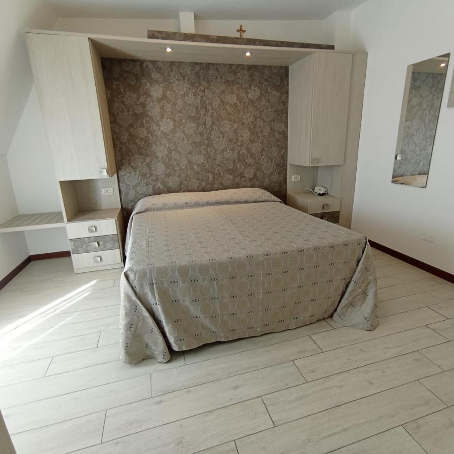 Hotel Arlecchino Milano Marittima Esterno foto