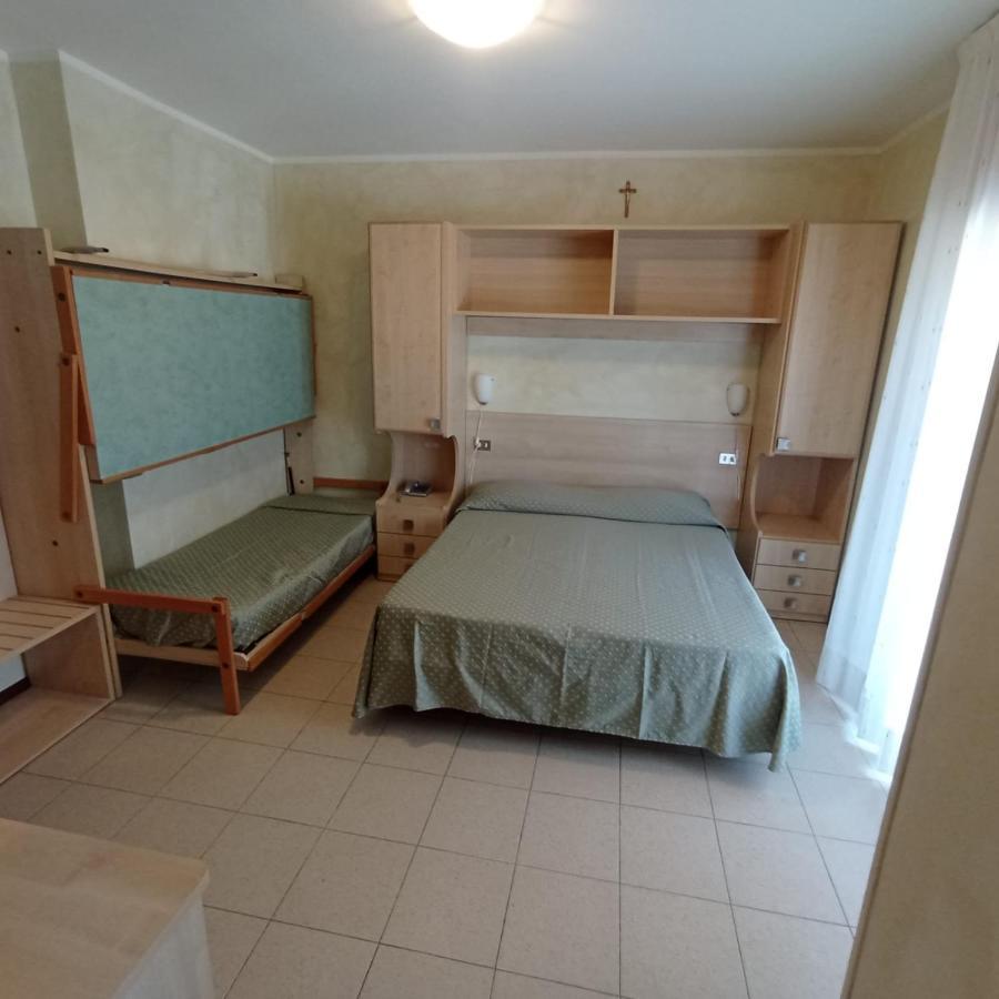 Hotel Arlecchino Milano Marittima Esterno foto