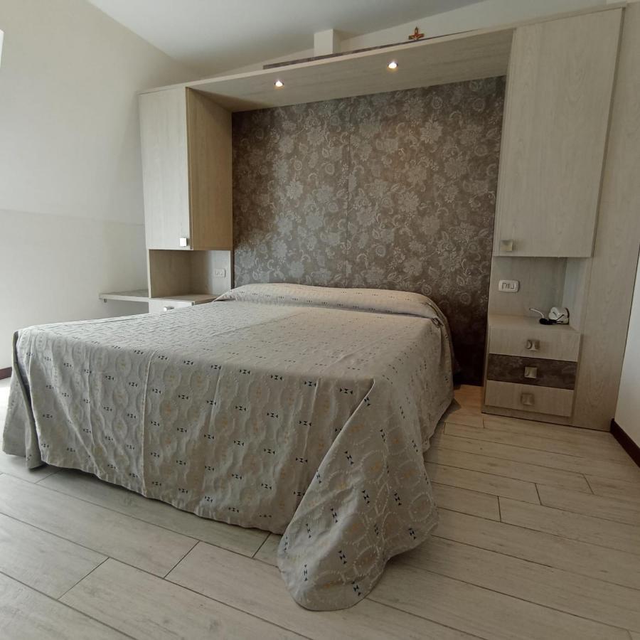 Hotel Arlecchino Milano Marittima Esterno foto