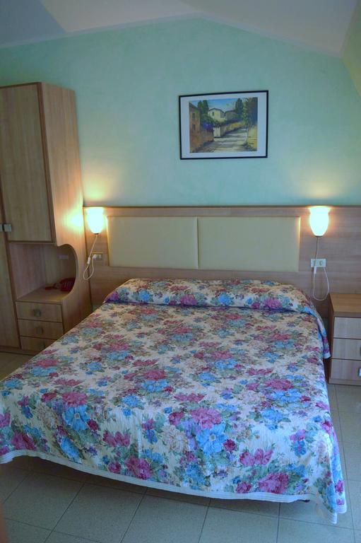 Hotel Arlecchino Milano Marittima Esterno foto
