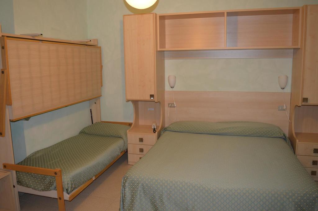 Hotel Arlecchino Milano Marittima Esterno foto