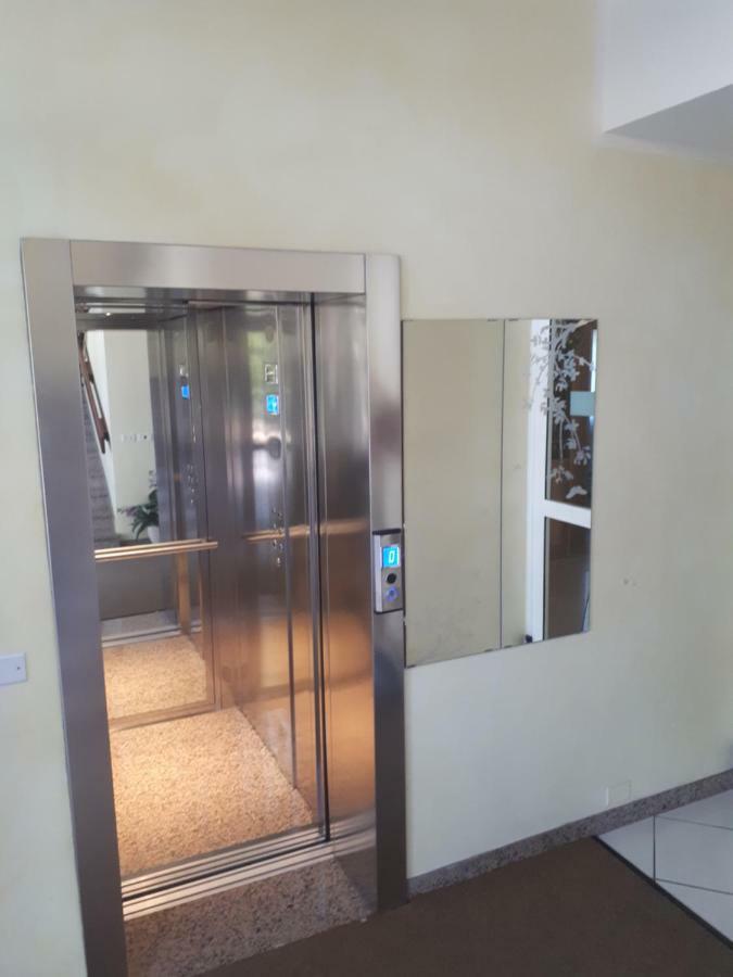 Hotel Arlecchino Milano Marittima Esterno foto